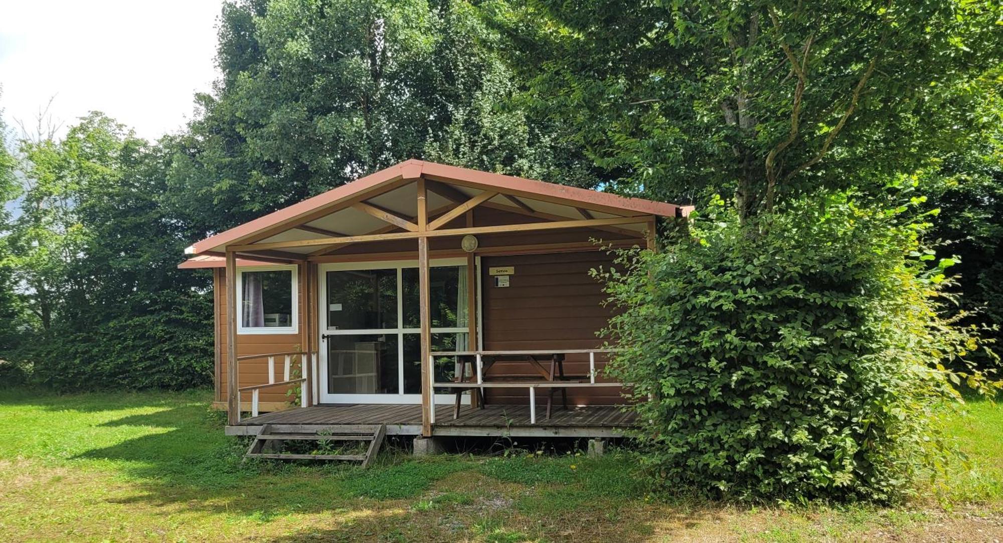 Camping Les Hirondelles Bourg-Sainte-Marie Exterior photo
