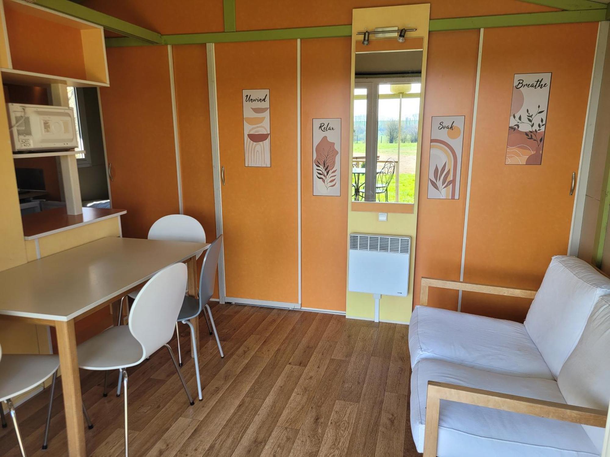 Camping Les Hirondelles Bourg-Sainte-Marie Exterior photo